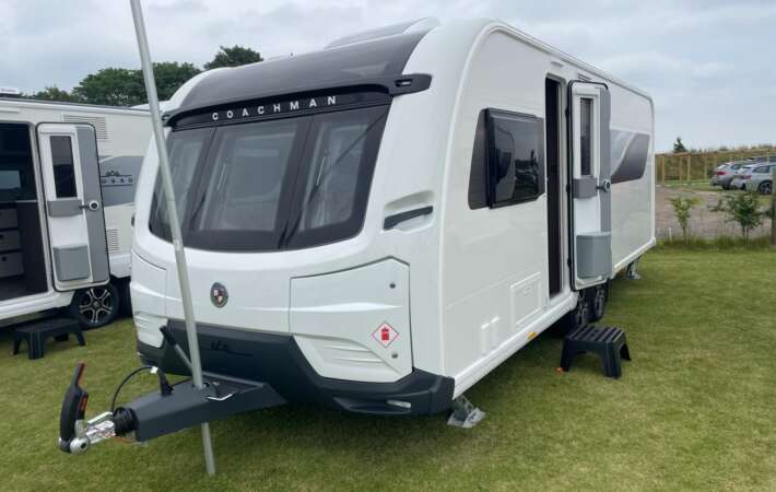 Lusso 3 External 1